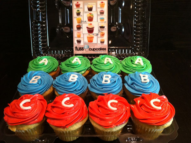 mass_effect_3_cupcakes_delivered3.jpg